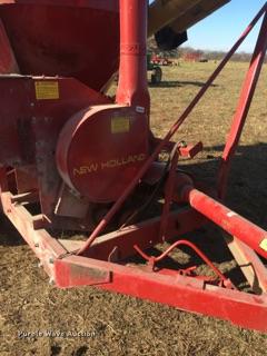 image for item ES9922 New Holland 354 grinder/mixer