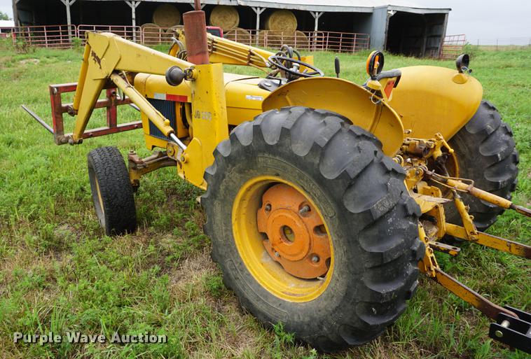 image for item ES9925 John Deere 302 industrial tractor