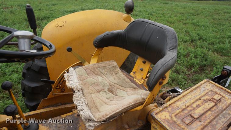 image for item ES9925 John Deere 302 industrial tractor