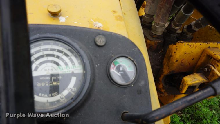 image for item ES9925 John Deere 302 industrial tractor