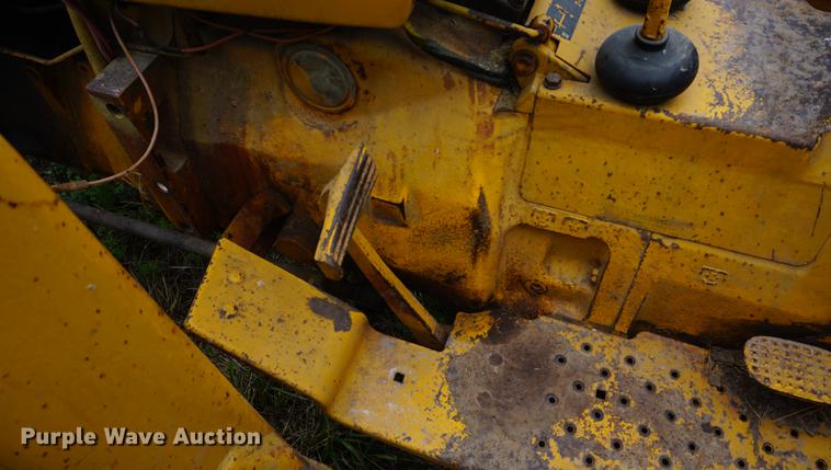 image for item ES9925 John Deere 302 industrial tractor