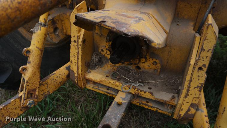 image for item ES9925 John Deere 302 industrial tractor