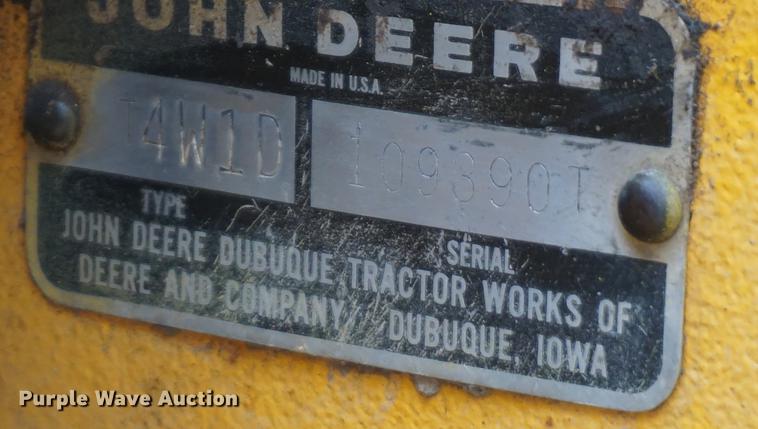 image for item ES9925 John Deere 302 industrial tractor