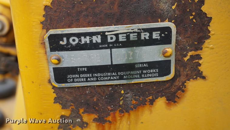 image for item ES9925 John Deere 302 industrial tractor