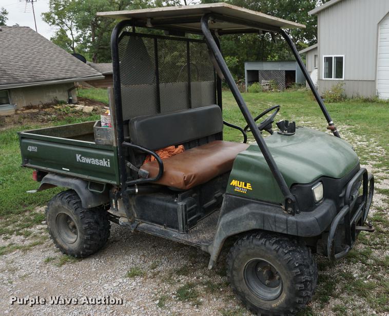 image for item ES9926 2005 Kawasaki Mule 3010 utility vehicle