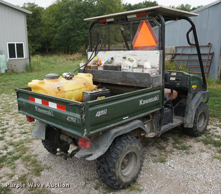 image for item ES9926 2005 Kawasaki Mule 3010 utility vehicle