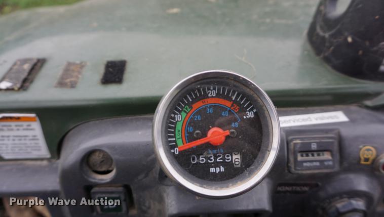 image for item ES9926 2005 Kawasaki Mule 3010 utility vehicle