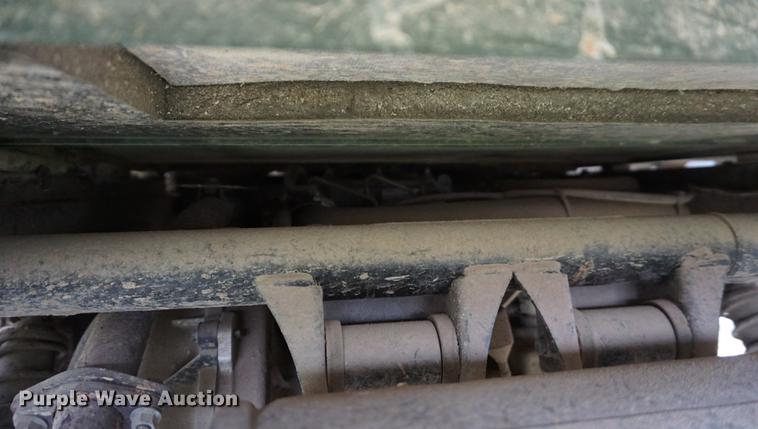 image for item ES9926 2005 Kawasaki Mule 3010 utility vehicle