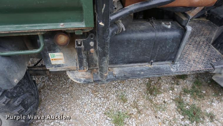 image for item ES9926 2005 Kawasaki Mule 3010 utility vehicle