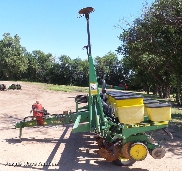 image for item FE9231 John Deere 7200 Max Emerge 2 planter