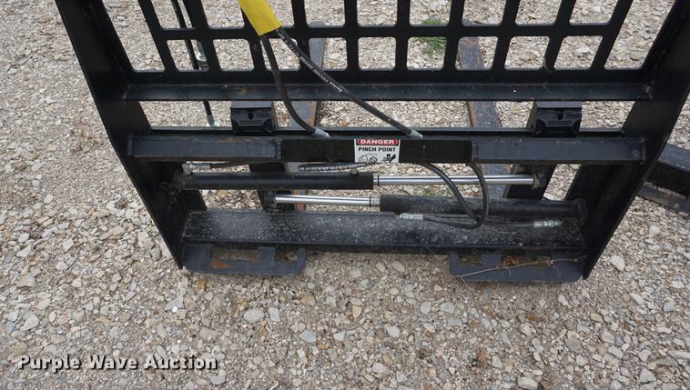 image for item G1292 Skid steer pallet forks