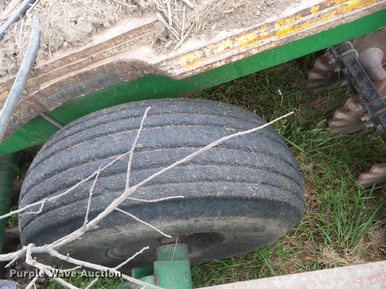 image for item K6254 Great Plains Turbo-Till 4000 Series II vertical tillage