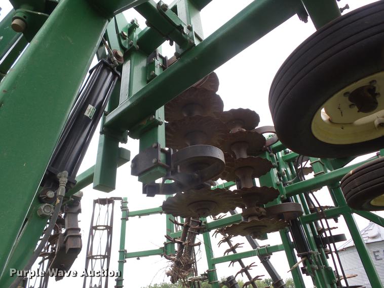 image for item K6254 Great Plains Turbo-Till 4000 Series II vertical tillage