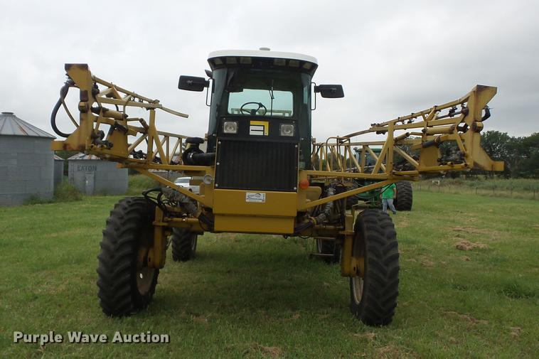 image for item K6255 1994 Ag-Chem RoGator 664 sprayer