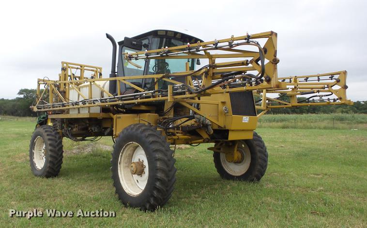 image for item K6255 1994 Ag-Chem RoGator 664 sprayer