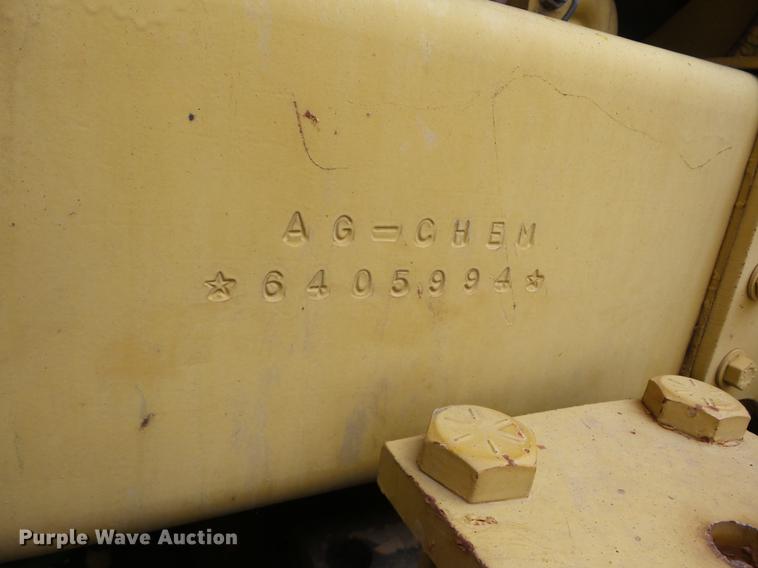 image for item K6255 1994 Ag-Chem RoGator 664 sprayer