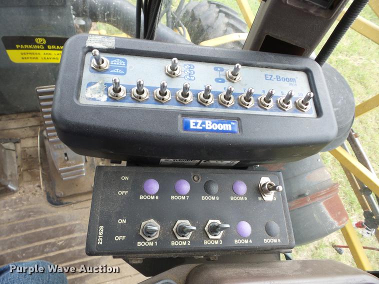 image for item K6255 1994 Ag-Chem RoGator 664 sprayer