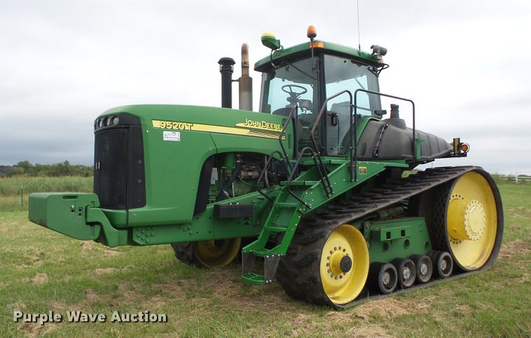 image for item K6256 2002 John Deere 9520T tractor