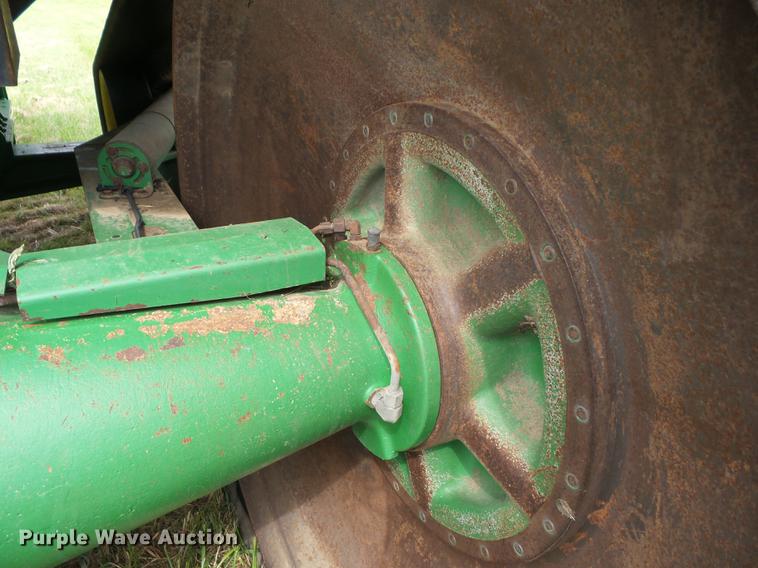 image for item K6256 2002 John Deere 9520T tractor