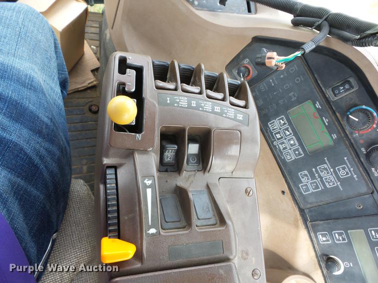 image for item K6256 2002 John Deere 9520T tractor