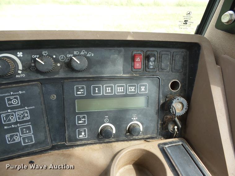 image for item K6256 2002 John Deere 9520T tractor