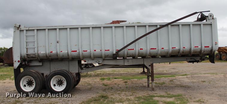 image for item BE9312 1994 Fruehauf DDT5-29F2 end dump trailer