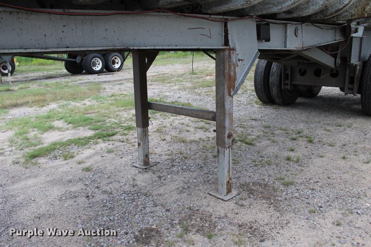 image for item BE9312 1994 Fruehauf DDT5-29F2 end dump trailer