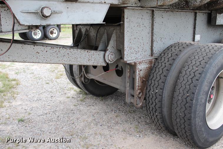 image for item BE9312 1994 Fruehauf DDT5-29F2 end dump trailer