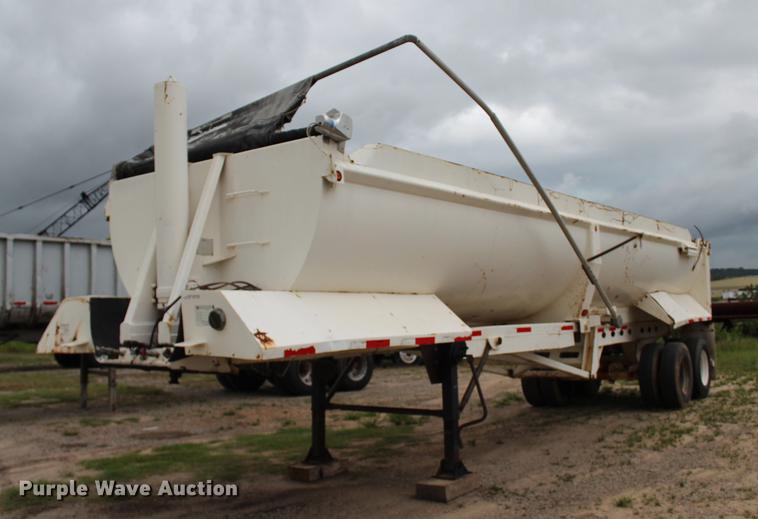 image for item BE9313 2000 Terex Load King end dump trailer