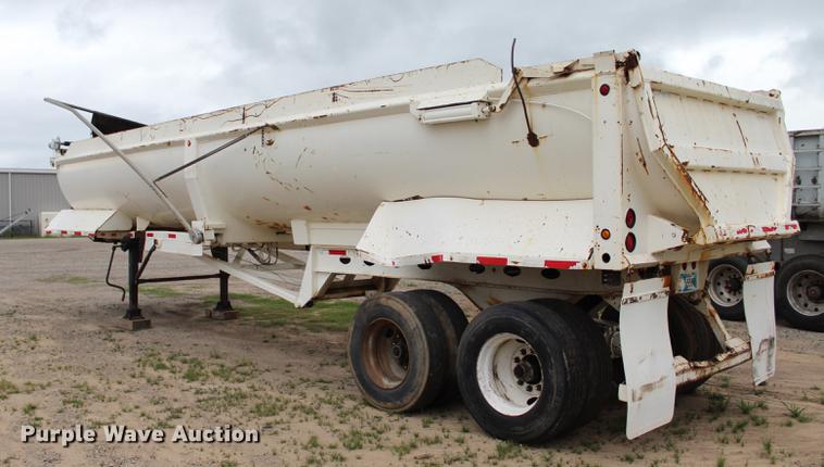 image for item BE9313 2000 Terex Load King end dump trailer