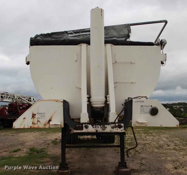 image for item BE9313 2000 Terex Load King end dump trailer