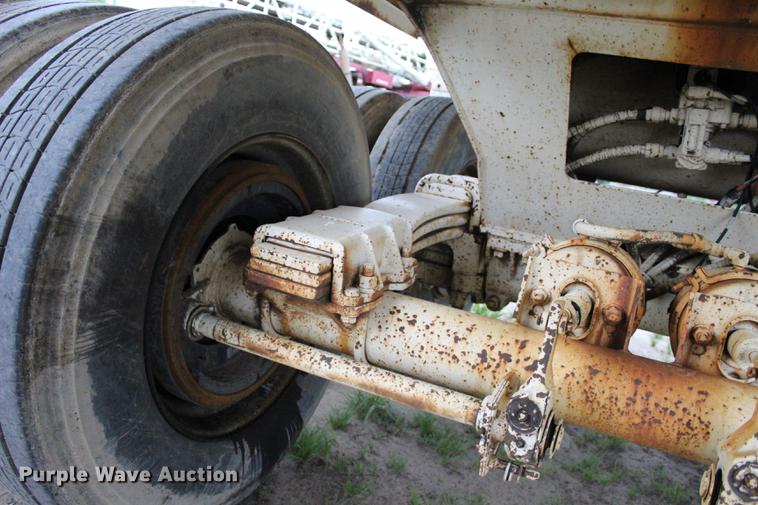 image for item BE9313 2000 Terex Load King end dump trailer