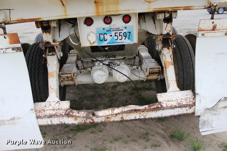 image for item BE9313 2000 Terex Load King end dump trailer