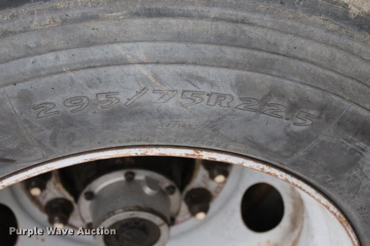 image for item BE9313 2000 Terex Load King end dump trailer