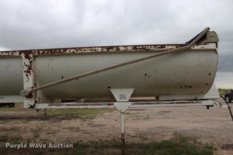 image for item BE9314 2004 CTS end dump trailer