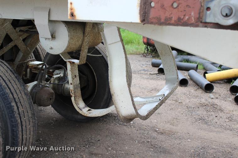 image for item BE9315 1984 Clement H22623BT end dump trailer