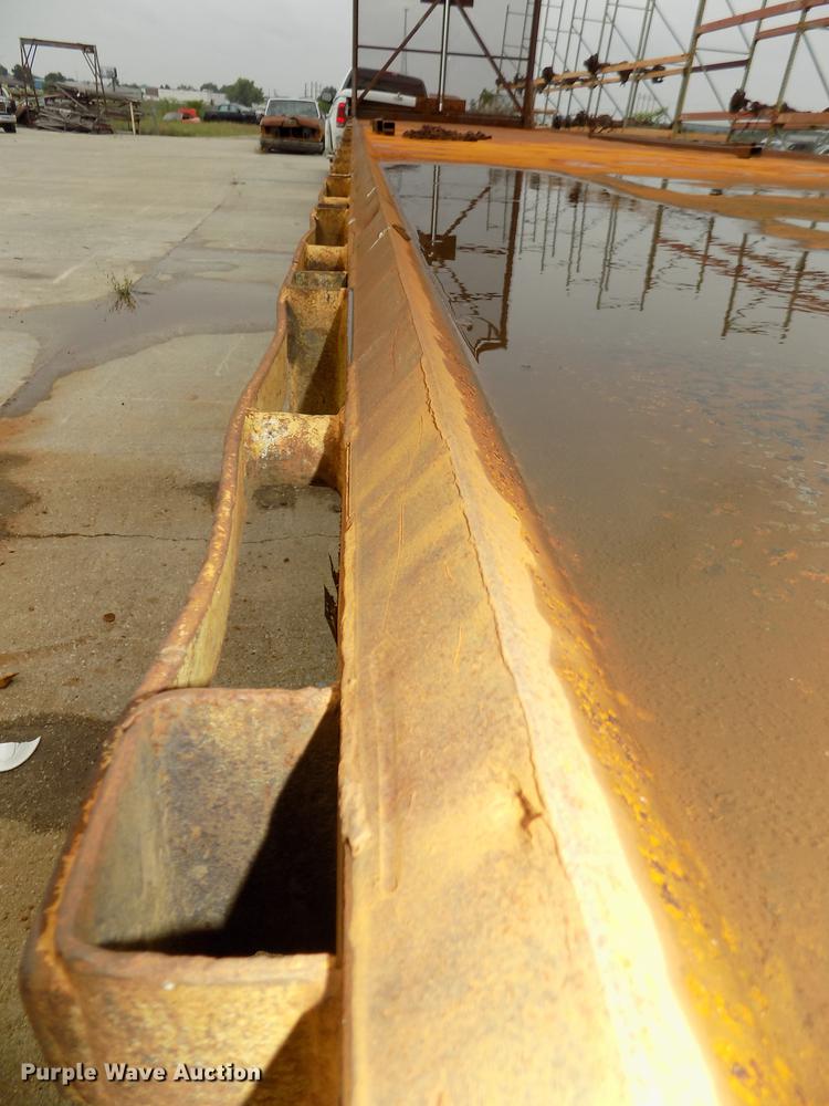 image for item DB8642 1991 Transcraft TDL1401950X102 drop deck equipment trailer