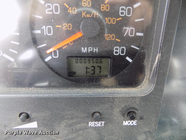 image for item DB8643 1993 White GMC WG64T semi truck