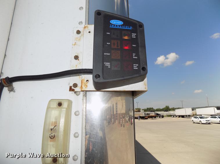 image for item DB8679 2007 Utility 3000R refrigerated van trailer