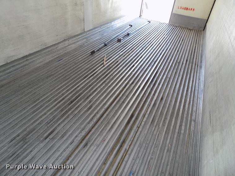 image for item DB8679 2007 Utility 3000R refrigerated van trailer