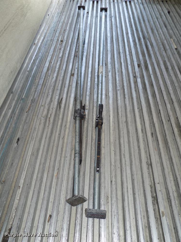 image for item DB8679 2007 Utility 3000R refrigerated van trailer