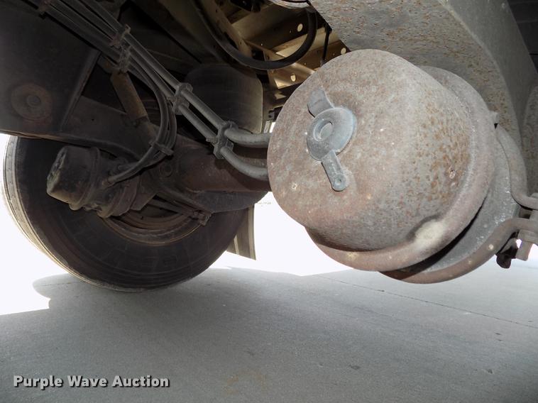 image for item DB8679 2007 Utility 3000R refrigerated van trailer