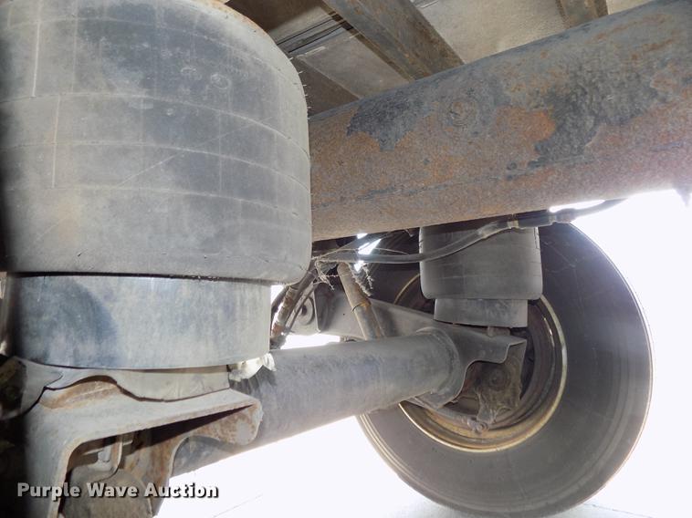 image for item DB8679 2007 Utility 3000R refrigerated van trailer