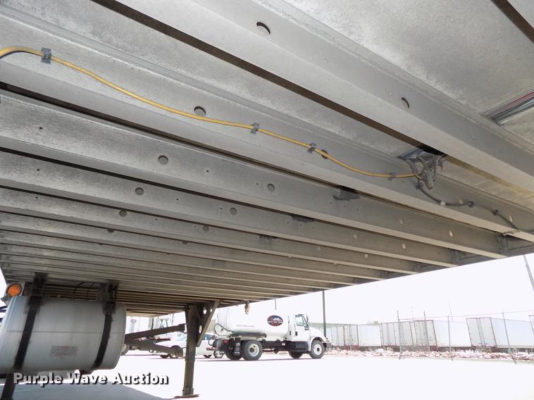 image for item DB8679 2007 Utility 3000R refrigerated van trailer