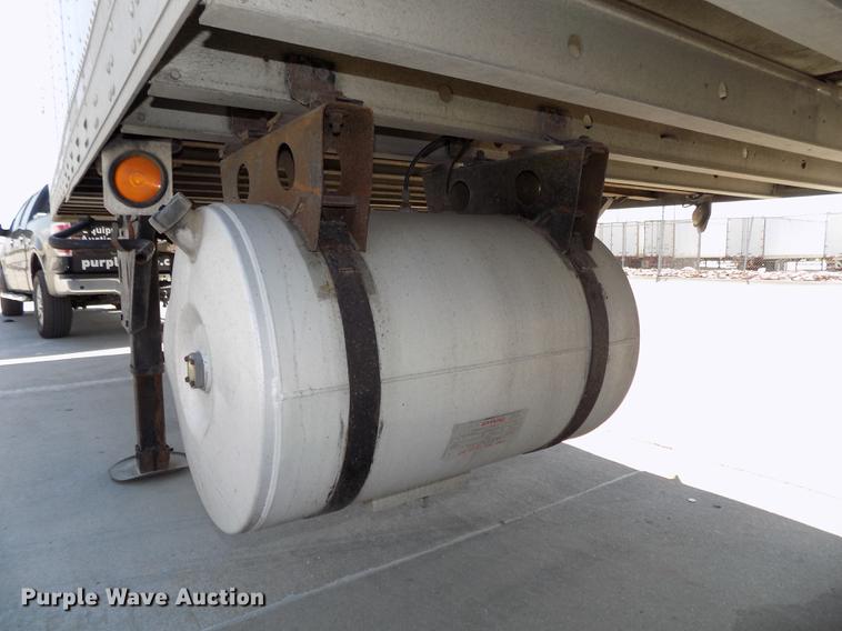 image for item DB8679 2007 Utility 3000R refrigerated van trailer