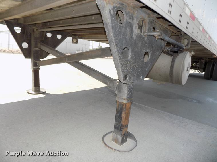 image for item DB8679 2007 Utility 3000R refrigerated van trailer