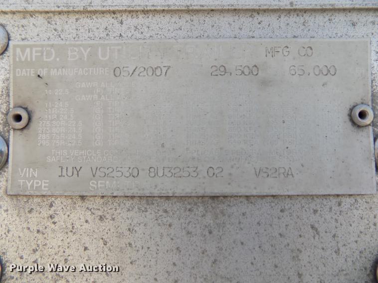 image for item DB8679 2007 Utility 3000R refrigerated van trailer