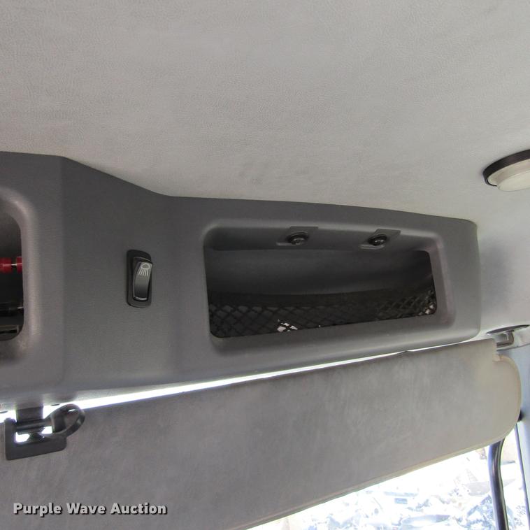 image for item DC0041 2012 Mack CXU613 semi truck