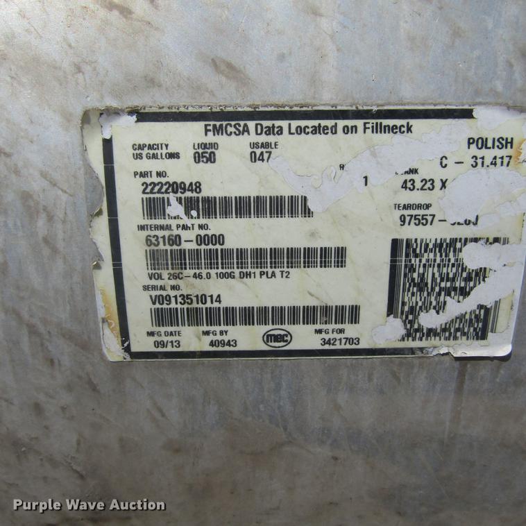 image for item DC0041 2012 Mack CXU613 semi truck