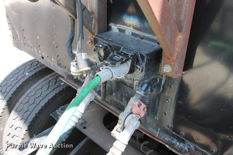 image for item DD5263 1968 American car trailer